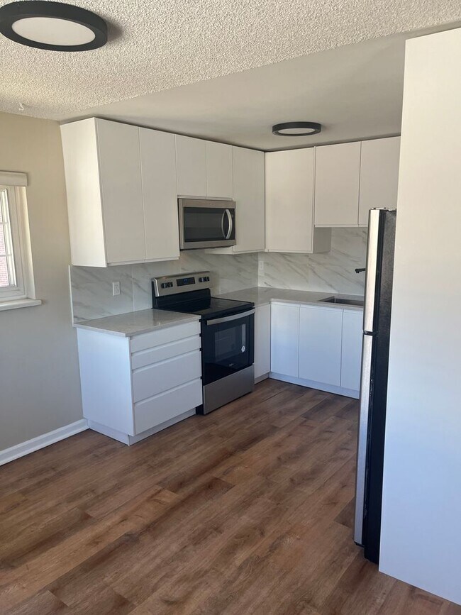 Foto del edificio - Move in ready 3bedroom 2bath