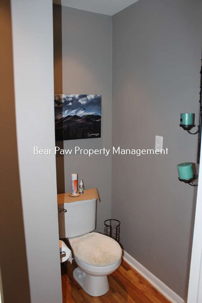 Foto del edificio - Cute Home in Near Downtown Evergreen!