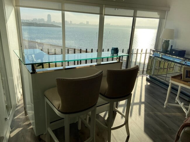 Foto del edificio - 865 S Gulfview Blvd