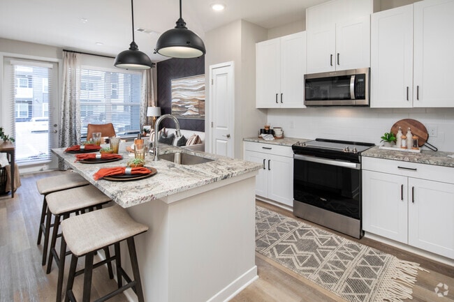 1BR, 1BA - 642SF - Laurel at Dry Creek