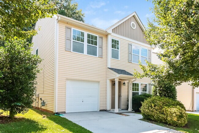 Foto del edificio - 2708 Bramble Ridge Ct