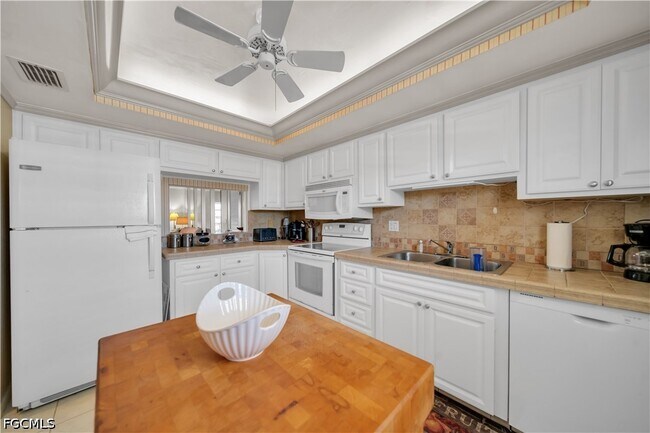 Foto del edificio - 8741 Lueck Ln