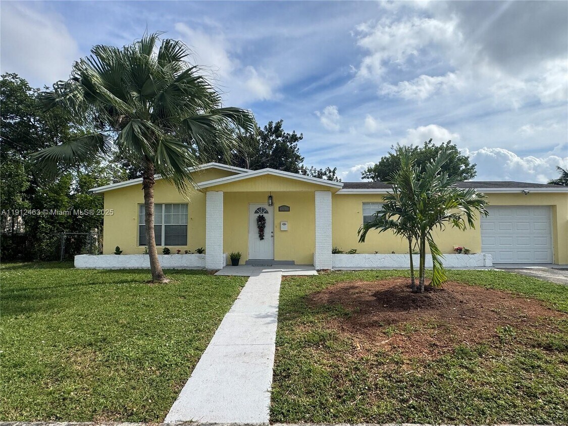 Foto principal - 1830 NW 61st Ave