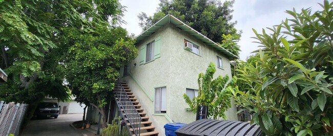 Foto del edificio - 1445 E Maple St