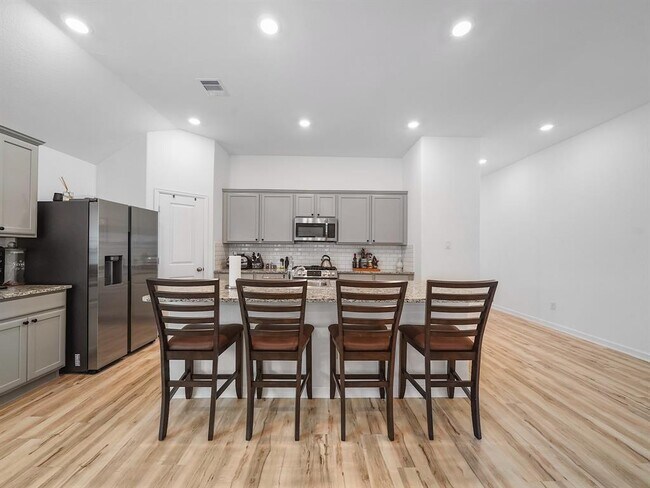 Foto del edificio - 6210 Glenwick Park Rd