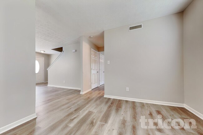 Foto del edificio - 6804 Smithfield Blvd