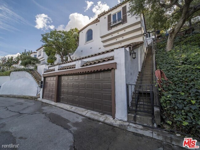 Building Photo - 3 br, 2.5 bath House - 3712 Arbolada Rd