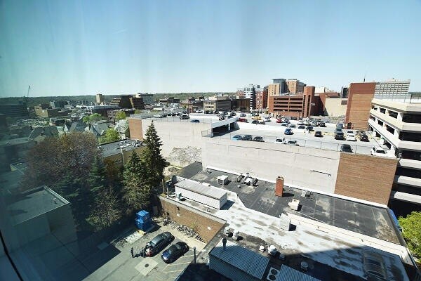 Foto del edificio - 555 E William St