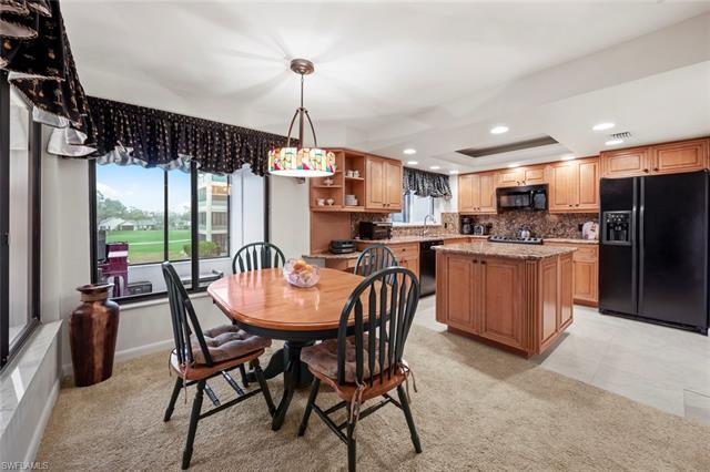 Foto del edificio - 7402 Lake Breeze Dr