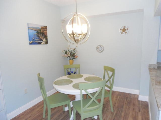 Building Photo - 3022 Alcazar Pl