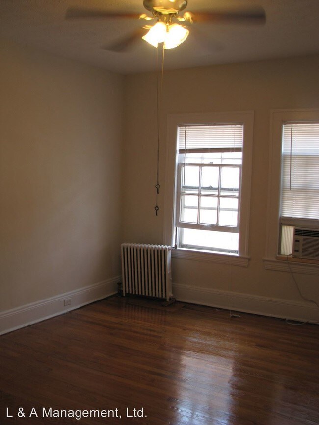 Foto del edificio - 2572 Kemper Rd