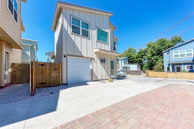 Building Photo - 7714 Watson St