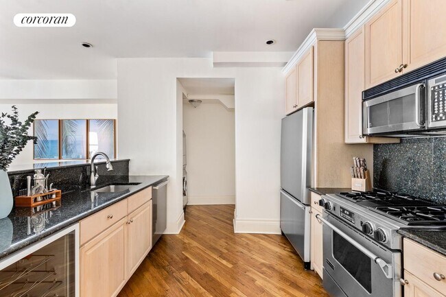 Foto del edificio - 24 W 45th St