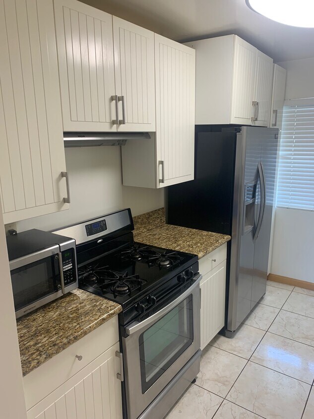 Foto principal - 20134 Leadwell St