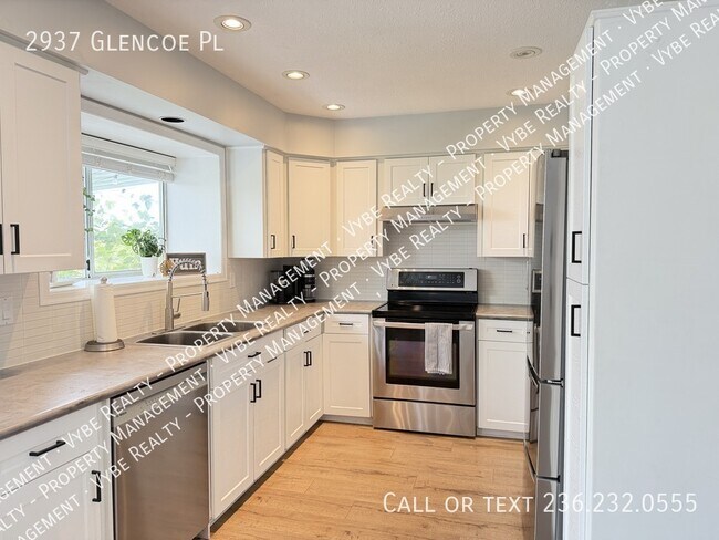 Building Photo - Full House in East Abbotsford