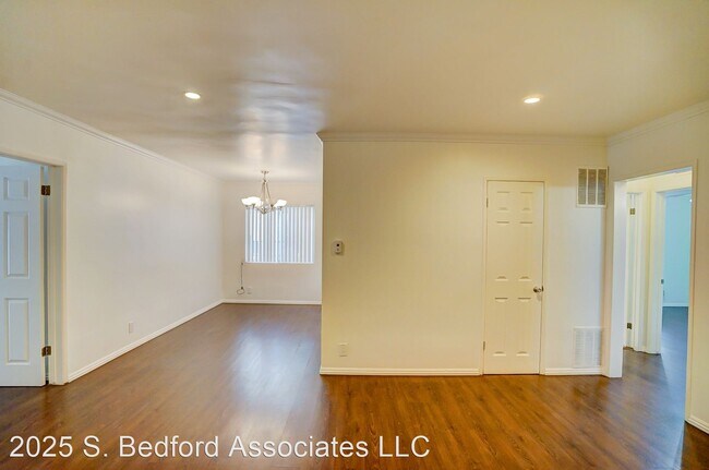 Foto del edificio - 2025 S Bedford St