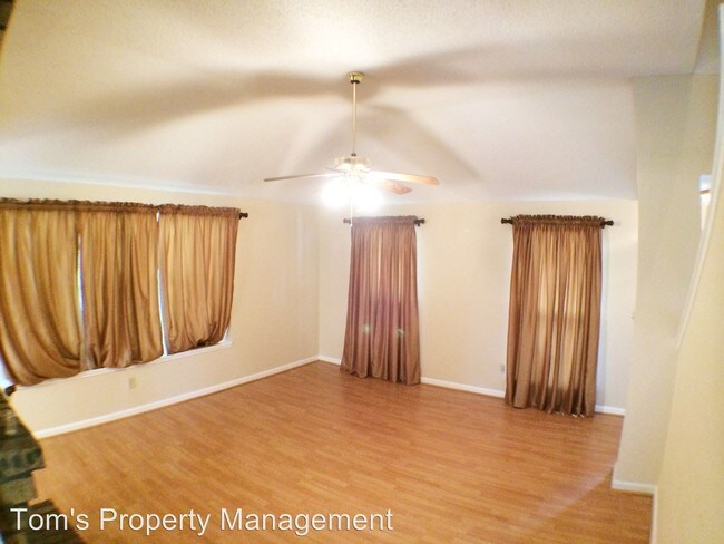 Building Photo - 1200 Brooklawn Dr