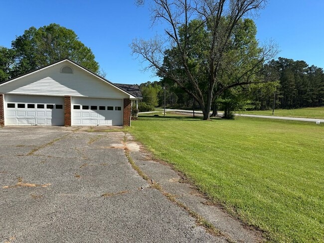 Building Photo - 4115 AL-9