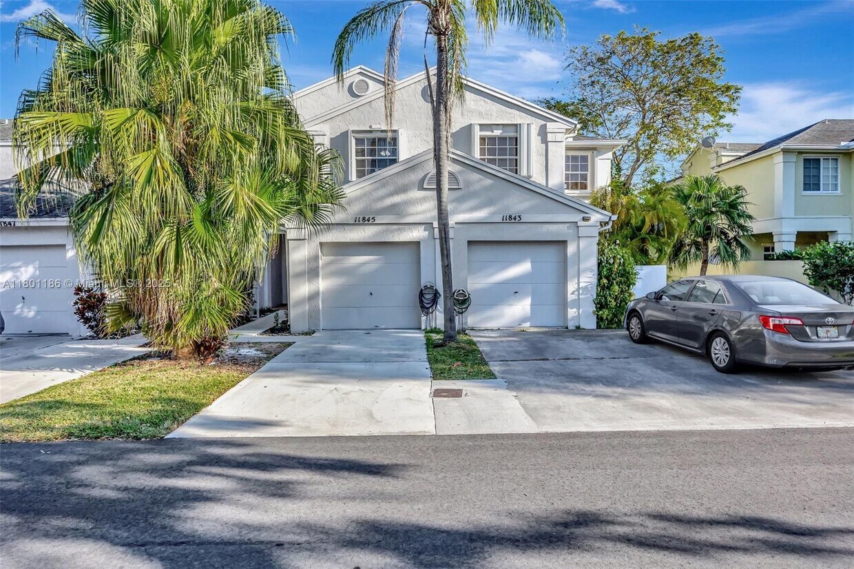 Foto principal - 11845 SW 99th St