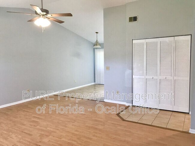 Building Photo - 3085 SW 97th St