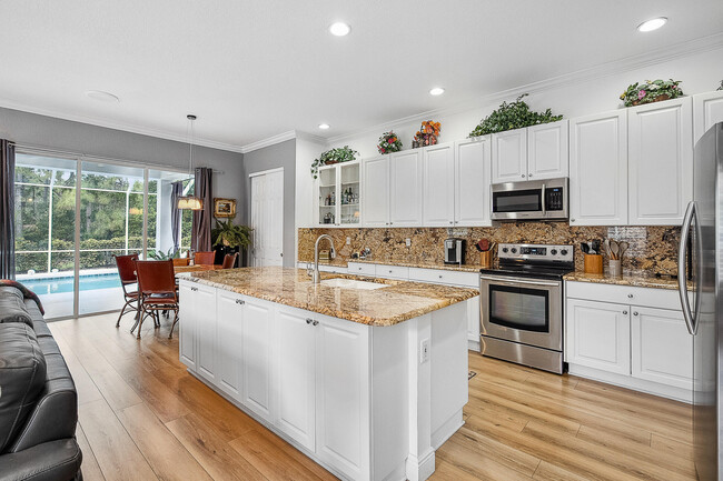 Foto del edificio - 4642 SW Hammock Creek Dr