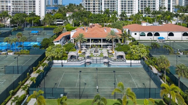 Photo - 2000 E Island Blvd Apartment