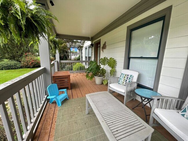 Building Photo - Beautiful 3/2 Bungalow in Kirkwood + Office