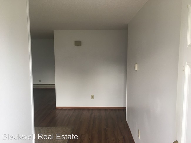 Foto del edificio - 6116 Glen Mary Ln SE