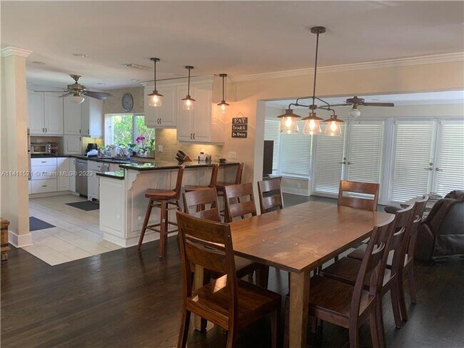 Foto del edificio - 6601 SW 49th Terrace