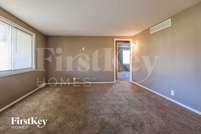 Foto del edificio - 4819 NE 45th Terrace