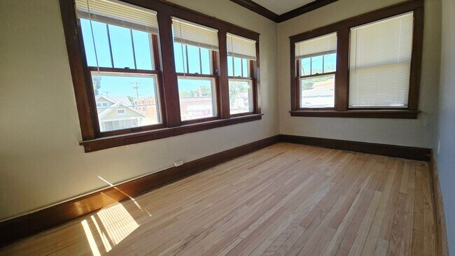 Foto del edificio - 1531-1533 12th Ave