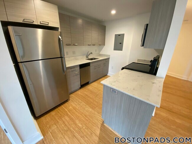 Building Photo - 40 Malvern St