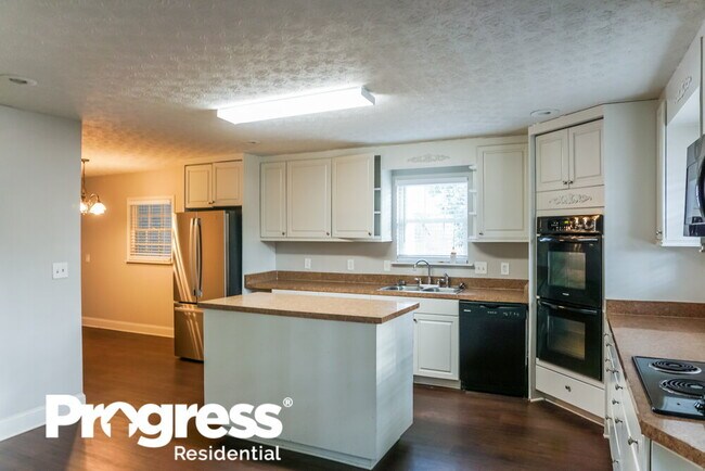 Building Photo - 2599 GA-85