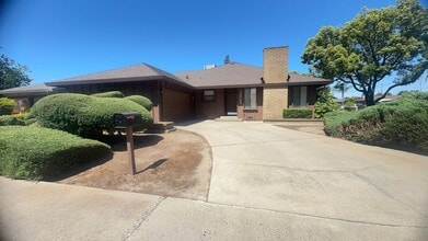 Building Photo - 3469 Claremont Ave