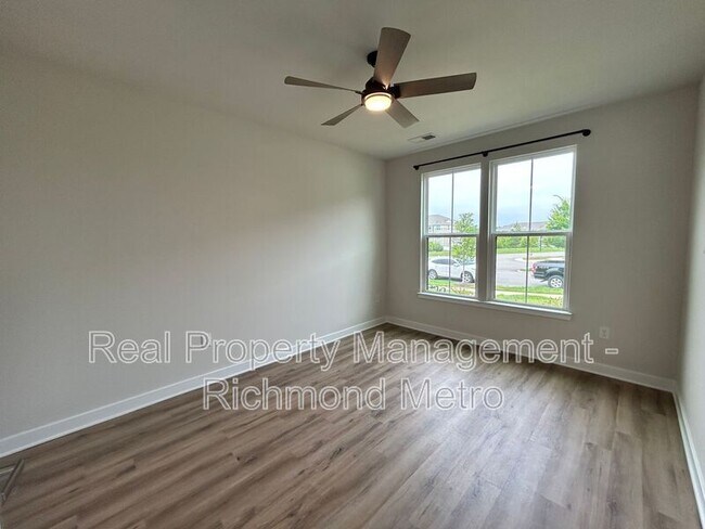 Foto del edificio - 14361 Revelry Blvd