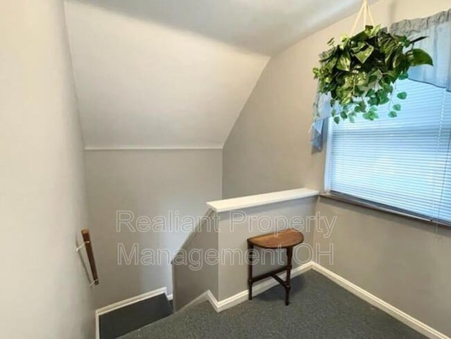 Building Photo - 7305 Brookcrest Dr