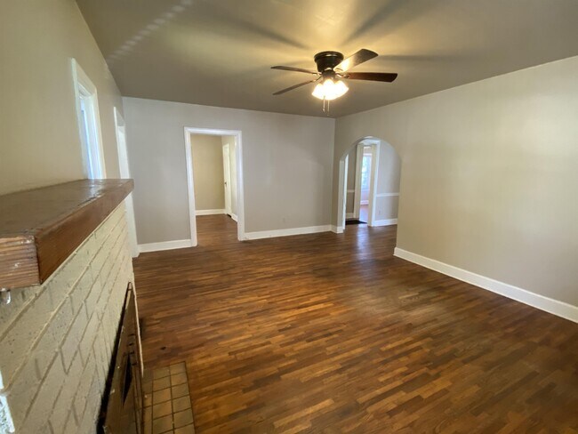 Building Photo - 1201 N 37th St