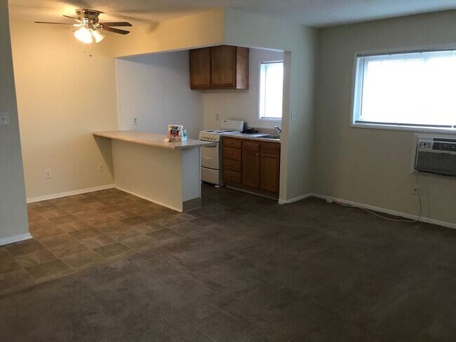 13110 Puritas Ave Cleveland Oh 44135 Apartment For Rent In Cleveland Oh Apartments Com