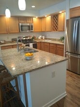 Building Photo - 2745 Hidden Dr