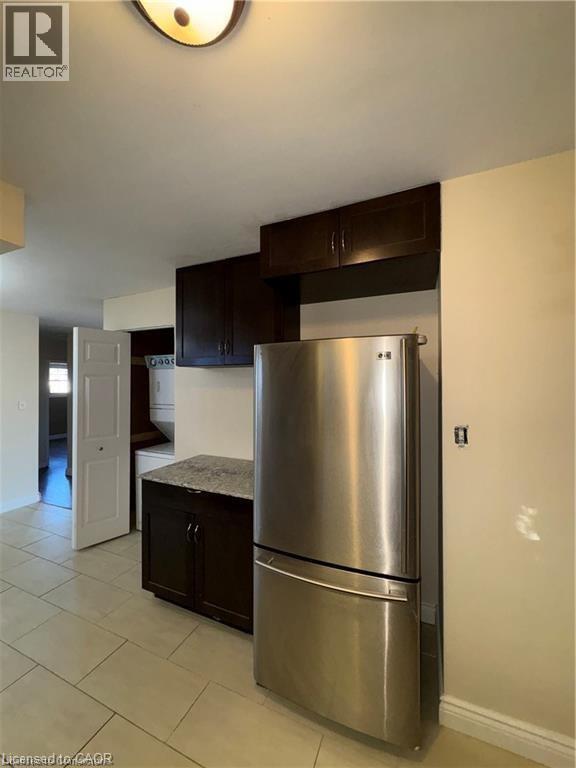 Photo du bâtiment - 105 Westmount Rd E