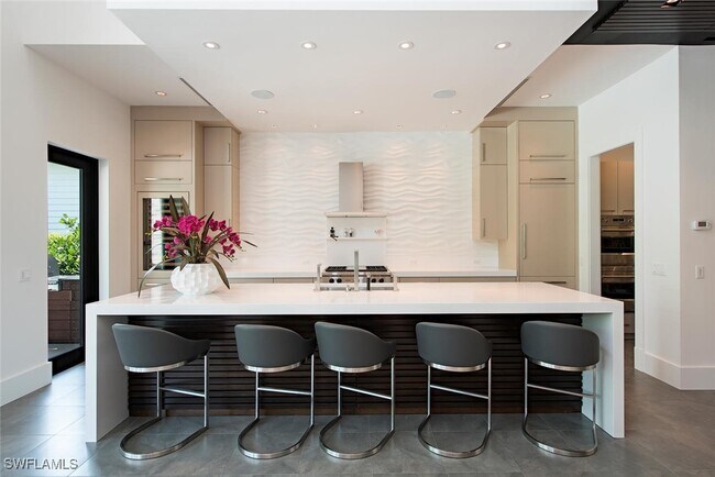 Foto del edificio - 688 3rd St N