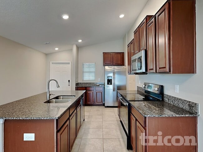 Foto del edificio - 10026 RoseMary Leaf Ln