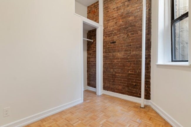 Building Photo - 2 bedroom in NEW YORK NY 10003