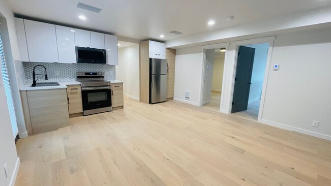 Foto del edificio - 2Bd/1Ba Seattle Duplex