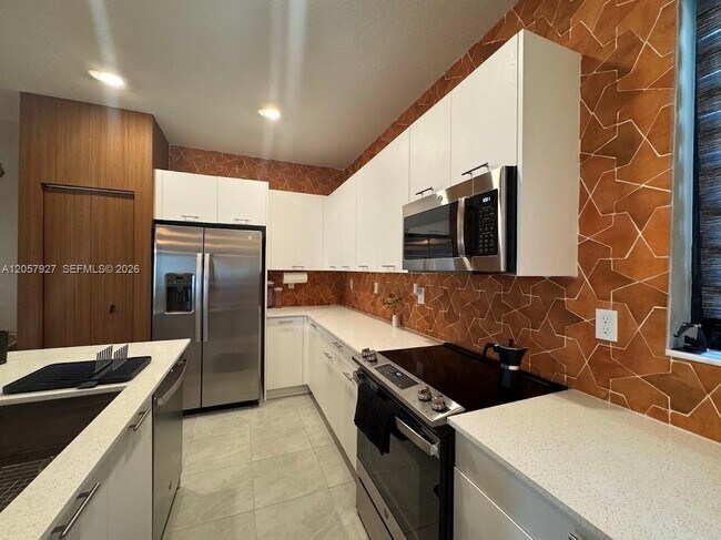 Foto del edificio - 8316 NW 43rd St