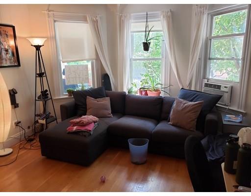 Building Photo - 48 Cedar St