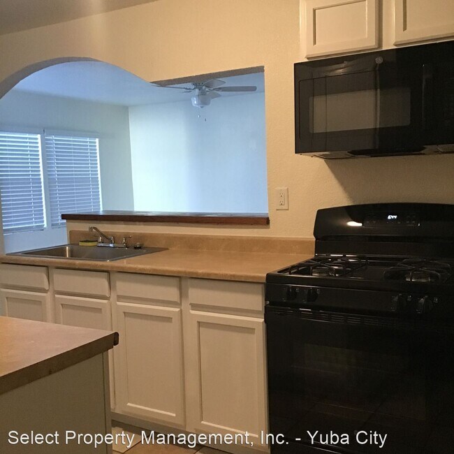 Foto del edificio - 3 br, 1 bath House - 454 Emerson Ave