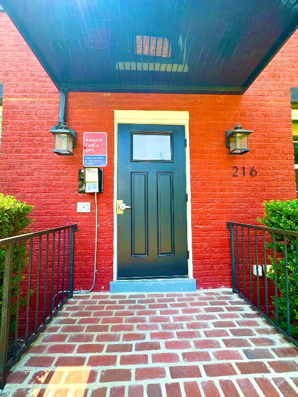 Primary Photo - 216 21st St NE