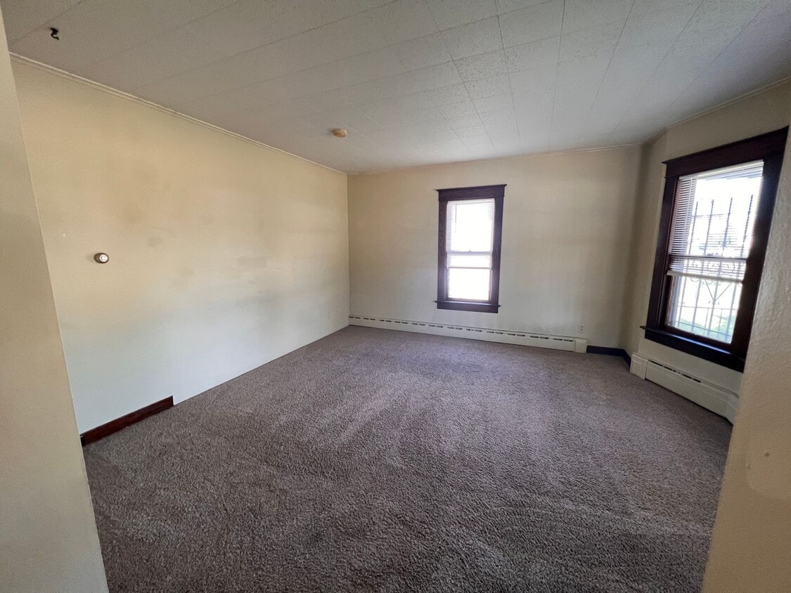 Deleglise St Apartment for Rent in Antigo, WI