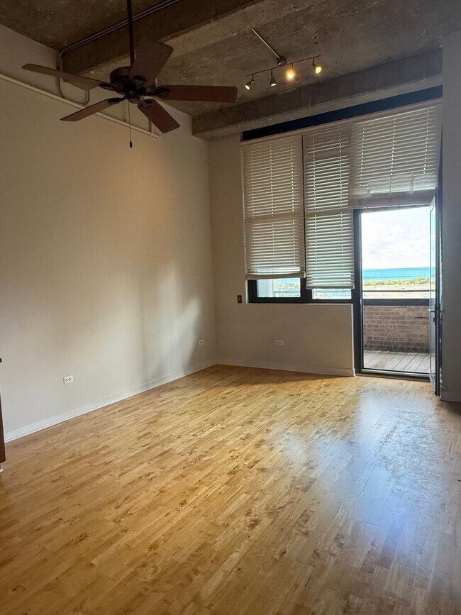 Foto del edificio - 320 E 21st St